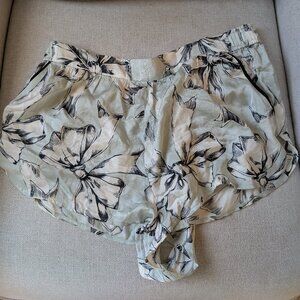 Anthropologie women's sleep shorts bow pattern size M